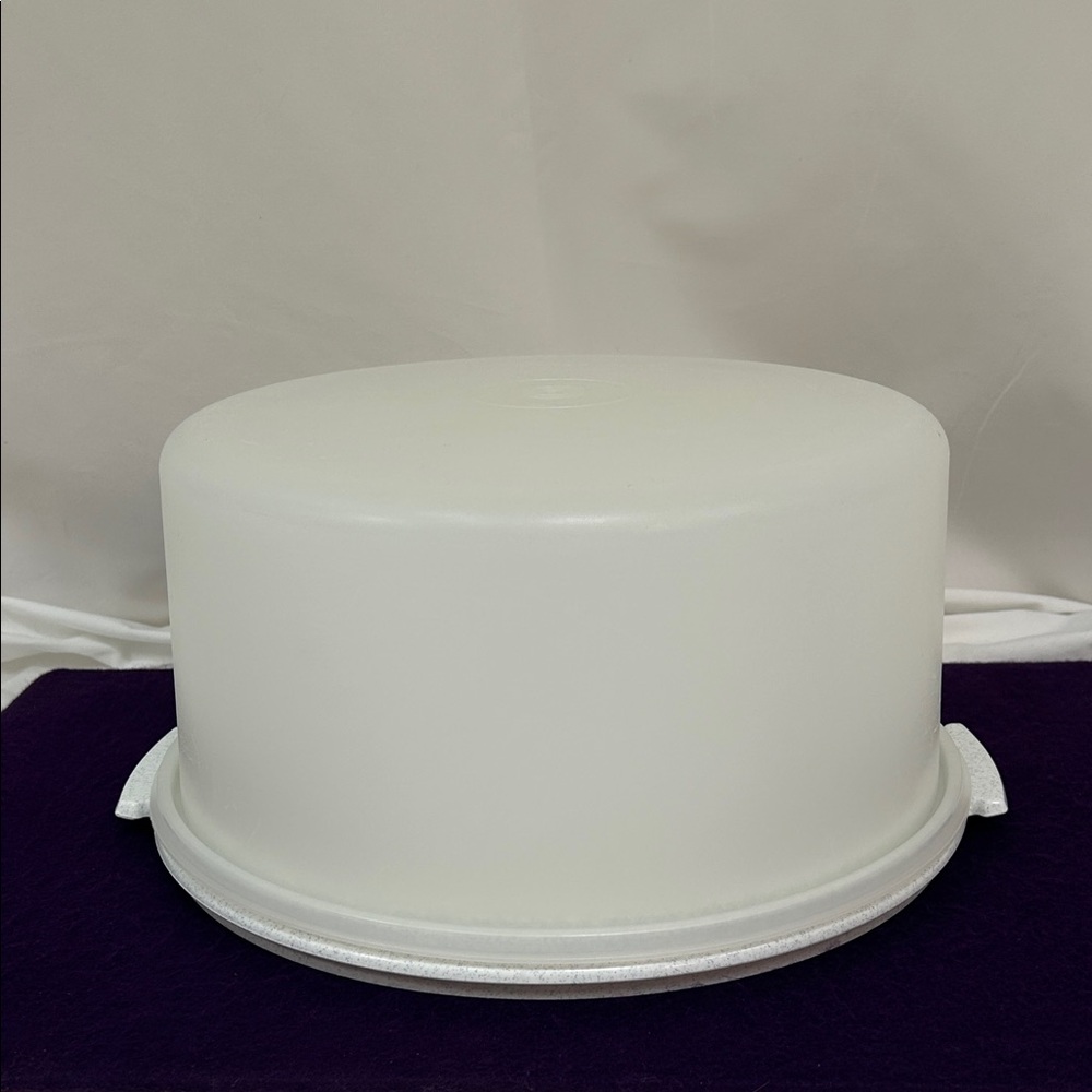 Tupperware White Speckled XLG Cake/Pie Carrier Taker #1256 #1257